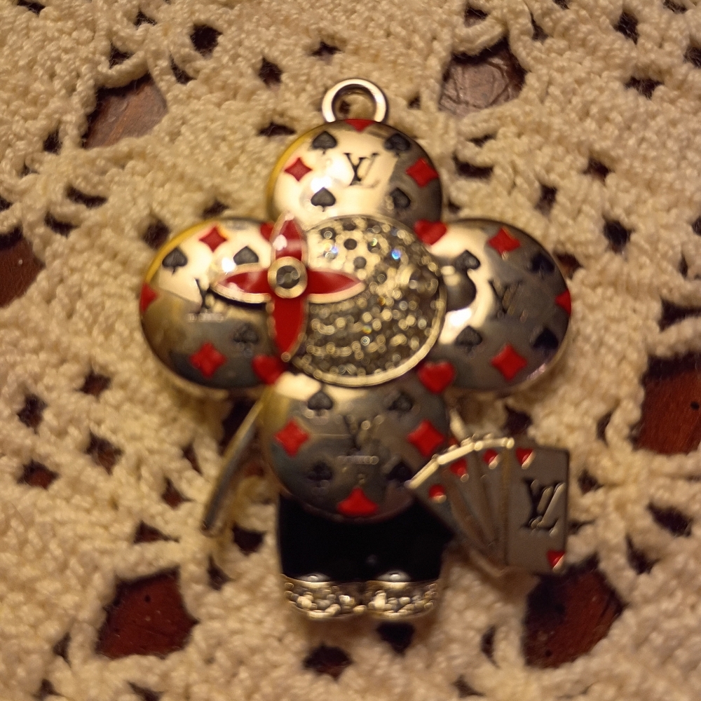 Vivienne Bag Charm/Zipper Pull or Pendant And Dust Bag, Casino Themed - Picture 4 of 5
